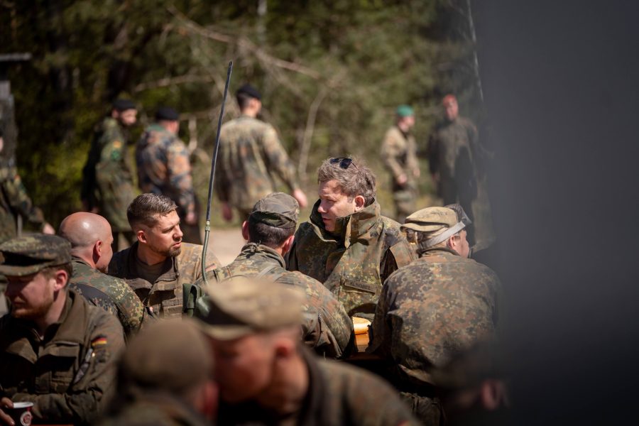 Klingbeil: 310 zusätzliche Dienstposten für die Bundeswehr in Munster